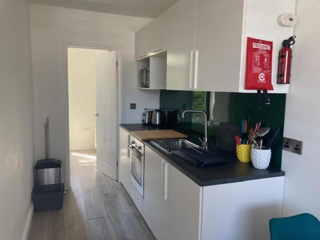 The Salt Box- Lovely Refurbished Annexe, Free Parking, Walk To Porth Beach. Saint Columb Minor Kültér fotó