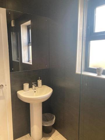 The Salt Box- Lovely Refurbished Annexe, Free Parking, Walk To Porth Beach. Saint Columb Minor Kültér fotó